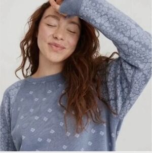 Aerie Blue Floral Crew Neck Sweater Sz XL
